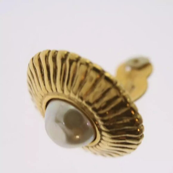 CHANEL Earring Gold Tone CC Auth - Picture 3 of 7